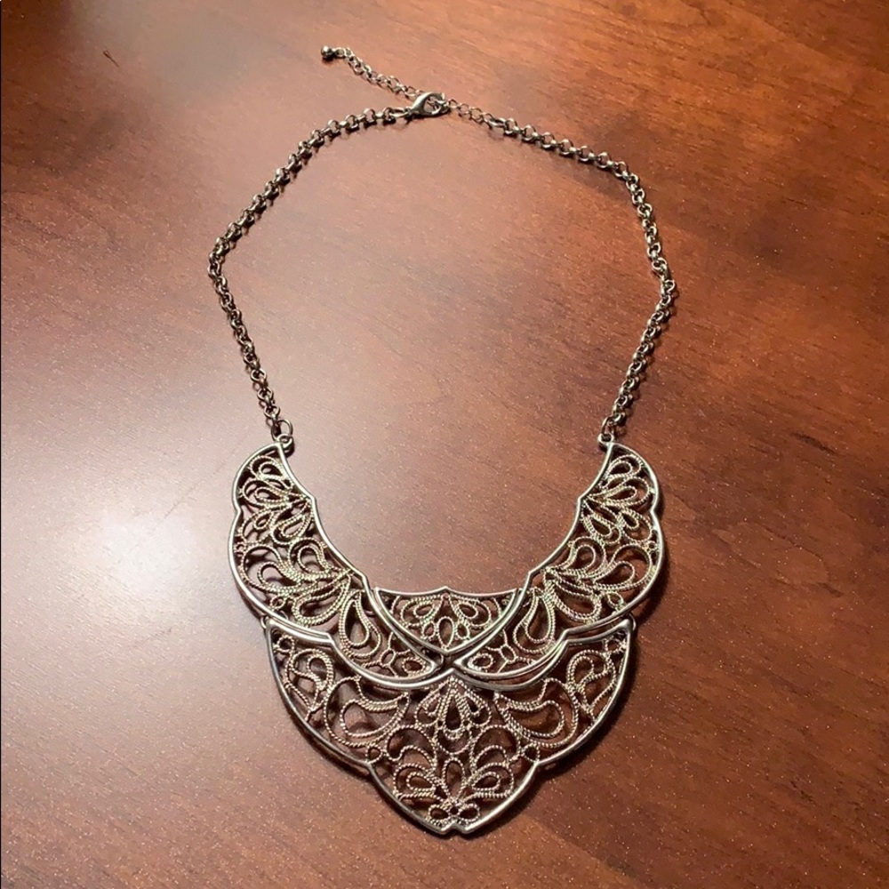 Filigree lace look necklace